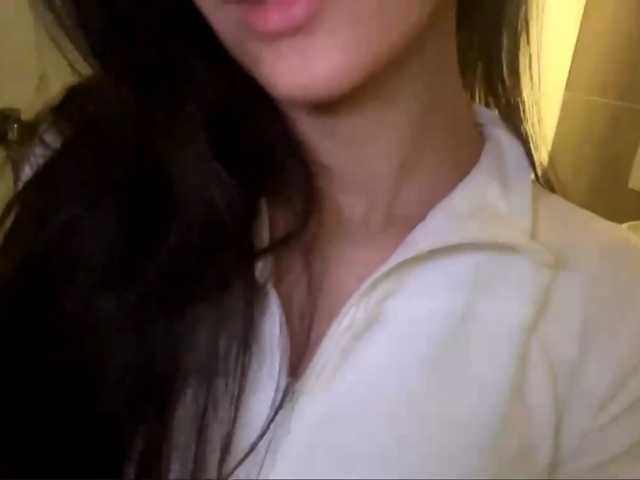 JacquelynClowes live cam on BongaCams