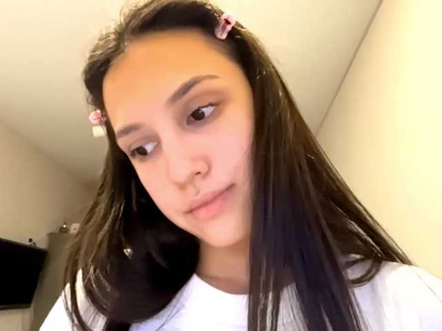 JacquelynClowes live cam on BongaCams