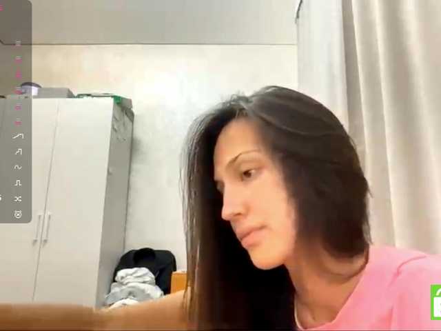 JacquelynClowes live cam on BongaCams
