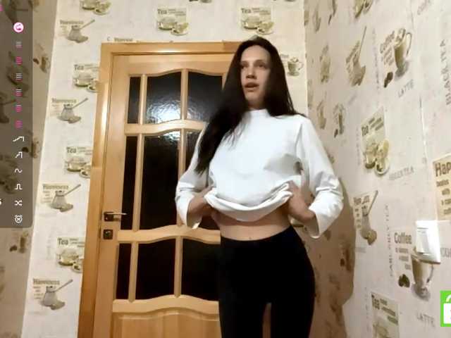 JacquelynClowes live cam on BongaCams