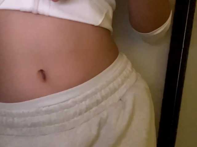 JacquelynClowes, live now on BongaCams