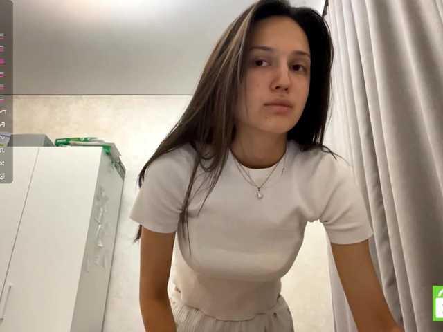 JacquelynClowes live cam on BongaCams