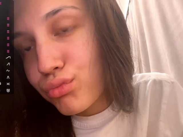 JacquelynClowes live cam on BongaCams