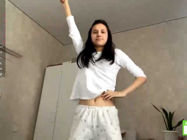 JacquelynClowes live cam on BongaCams