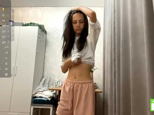 JacquelynClowes live cam on BongaCams