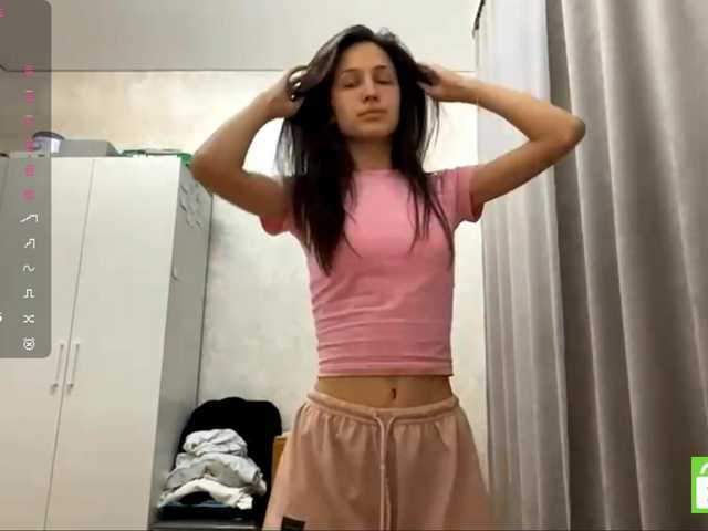 JacquelynClowes live cam on BongaCams