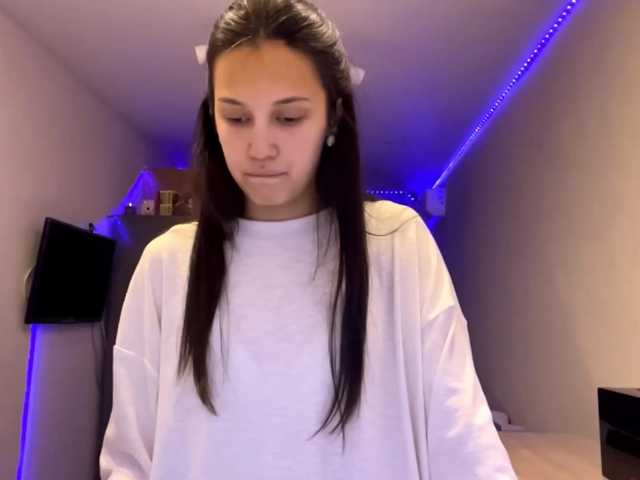 JacquelynClowes live cam on BongaCams