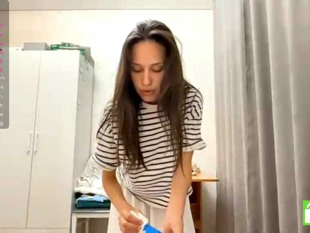 JacquelynClowes live cam on BongaCams