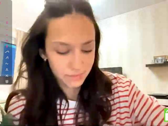 JacquelynClowes live cam on BongaCams