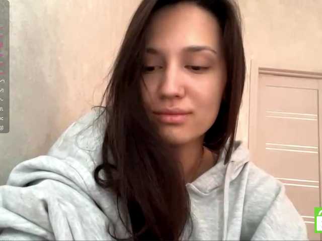 JacquelynClowes live cam on BongaCams