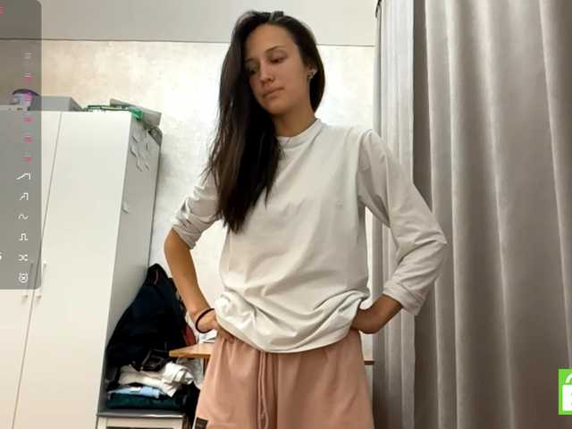 JacquelynClowes live cam on BongaCams