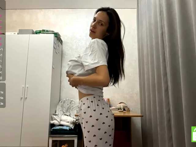 JacquelynClowes live cam on BongaCams