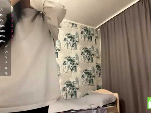 JacquelynClowes live cam on BongaCams