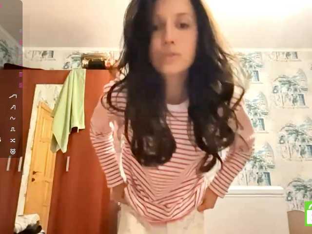 JacquelynClowes live cam on BongaCams