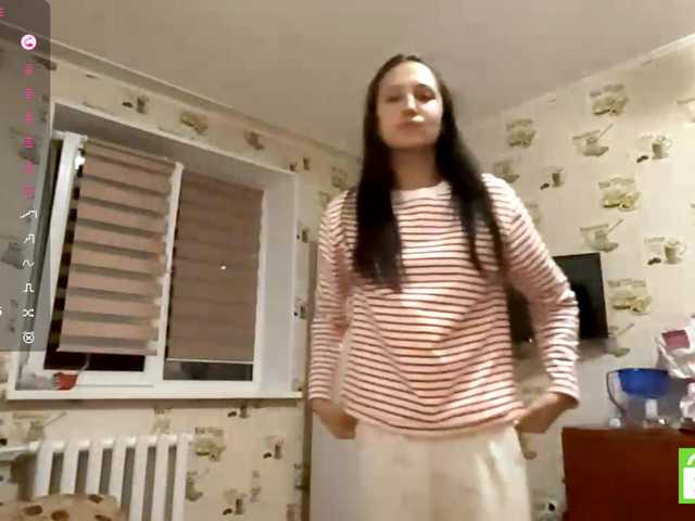 JacquelynClowes live cam on BongaCams