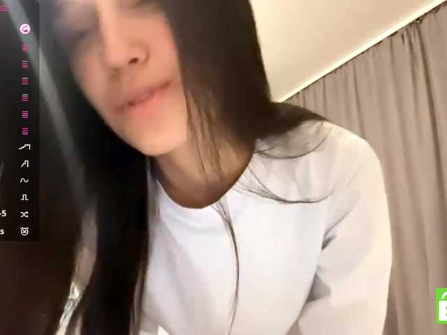 JacquelynClowes live cam on BongaCams