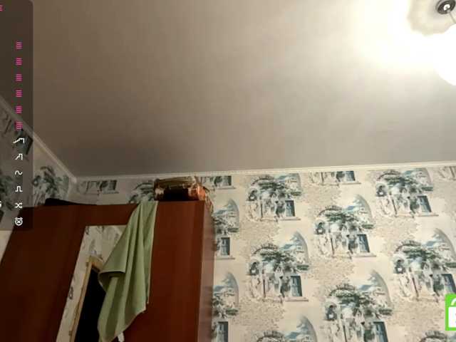 JacquelynClowes live cam on BongaCams