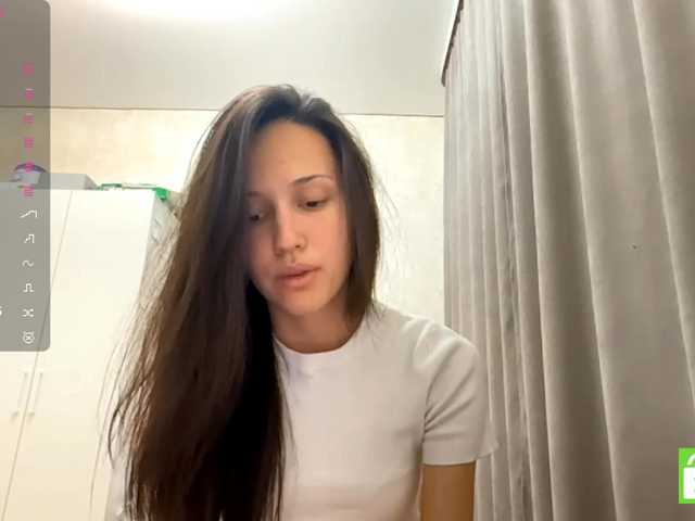 JacquelynClowes live cam on BongaCams