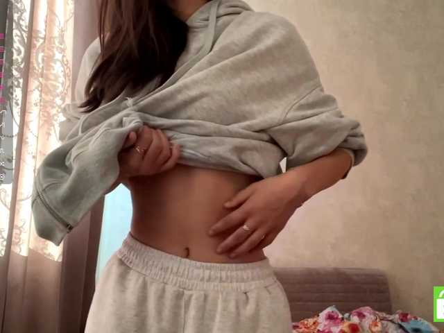 JacquelynClowes live cam on BongaCams