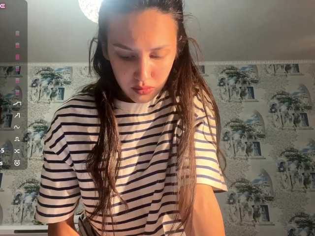 le modèle JacquelynClowes est en webcam porno dans un show sur le site bongacams, il possède les tags suivants: White/Caucasian,Brunette,Trimmed