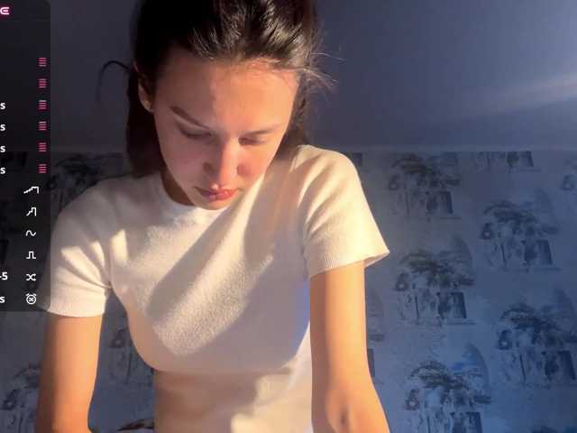 JacquelynClowes live cam on BongaCams