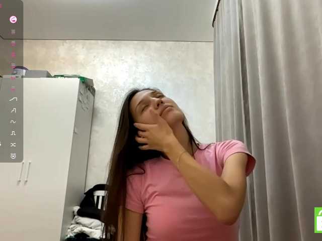 JacquelynClowes live cam on BongaCams