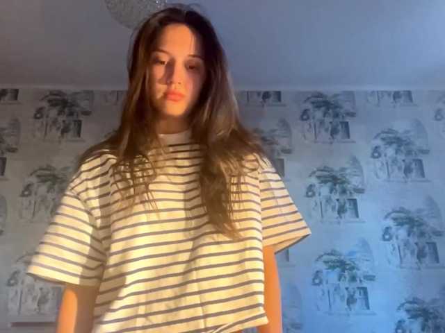 JacquelynClowes live cam on BongaCams
