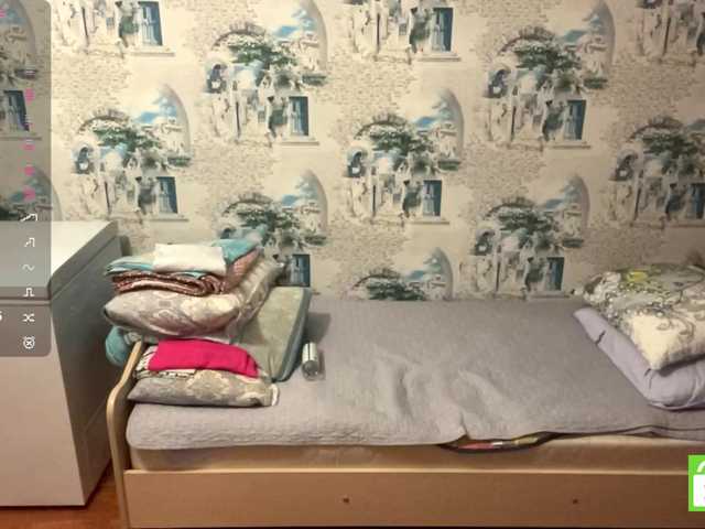 JacquelynClowes live cam on BongaCams