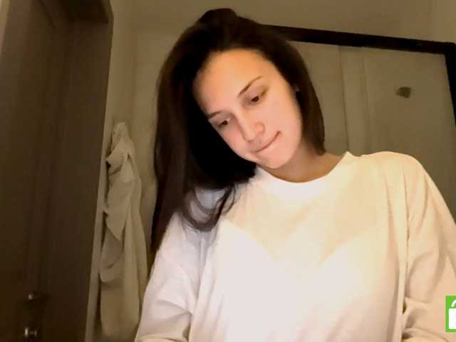 JacquelynClowes live cam on BongaCams