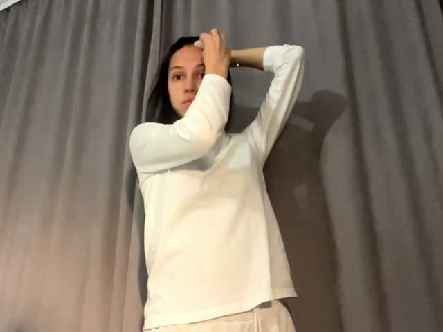 JacquelynClowes live cam on BongaCams
