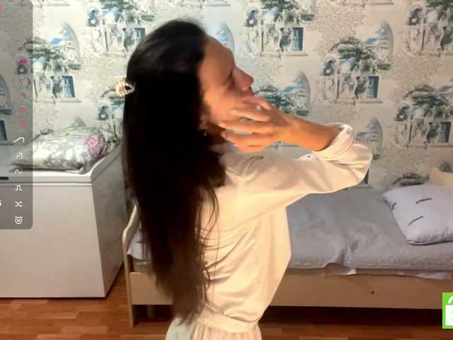 JacquelynClowes live cam on BongaCams