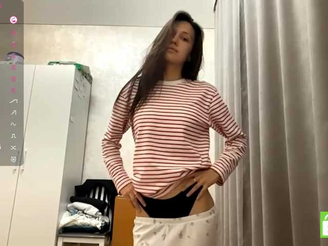 JacquelynClowes live cam on BongaCams
