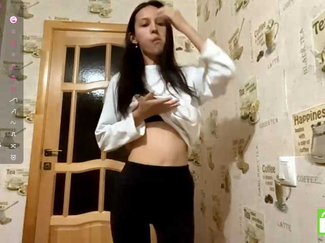 JacquelynClowes live cam on BongaCams