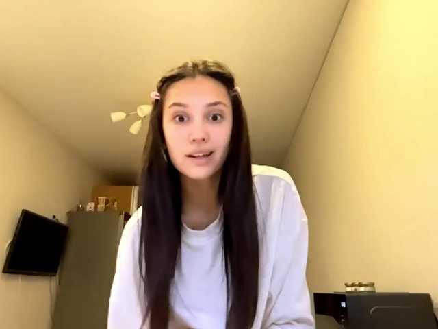 JacquelynClowes live cam on BongaCams