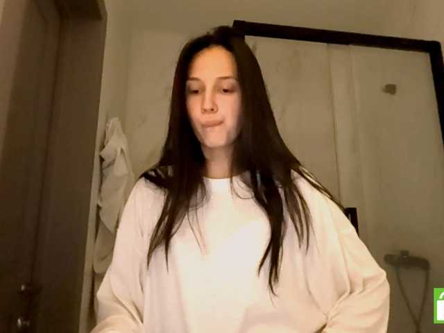 JacquelynClowes live cam on BongaCams