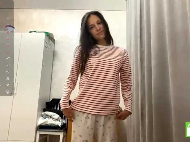 JacquelynClowes live cam on BongaCams