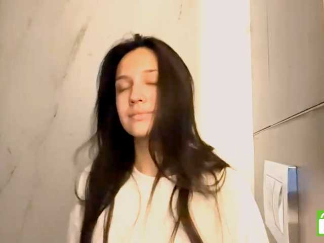JacquelynClowes live cam on BongaCams