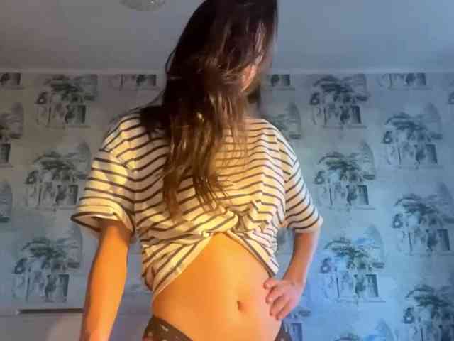 JacquelynClowes webcam