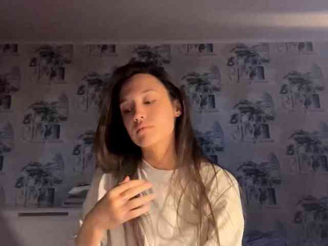 JacquelynClowes webcam