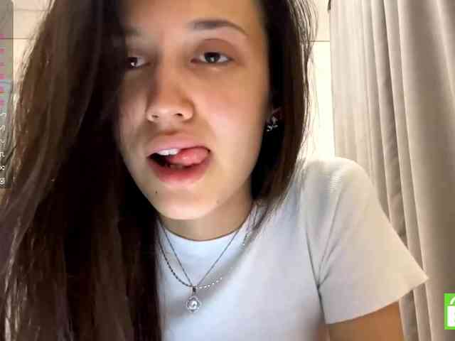 JacquelynClowes webcam