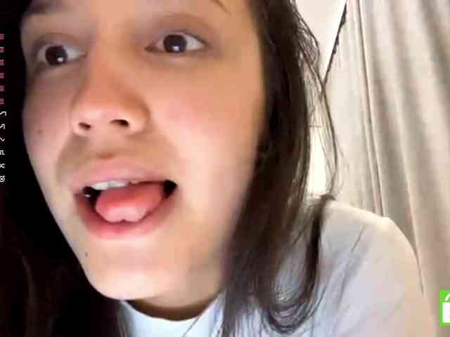 JacquelynClowes webcam
