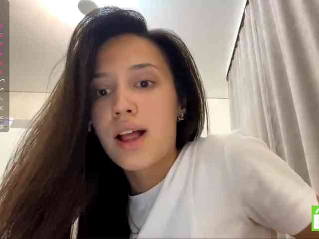 JacquelynClowes webcam