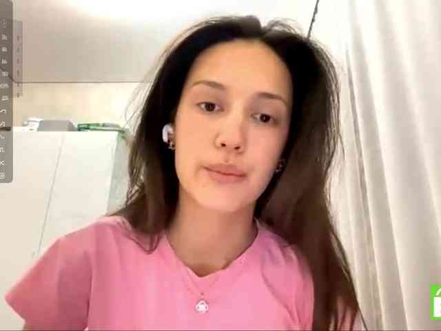 JacquelynClowes webcam