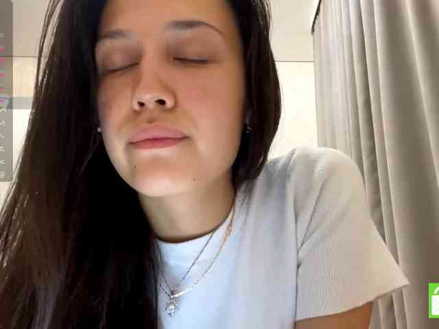 JacquelynClowes webcam