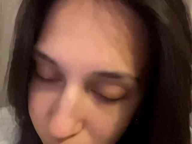 JacquelynClowes webcam