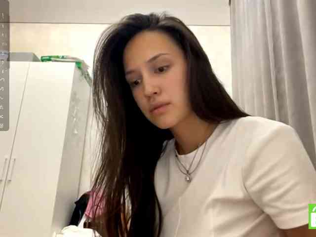 JacquelynClowes webcam