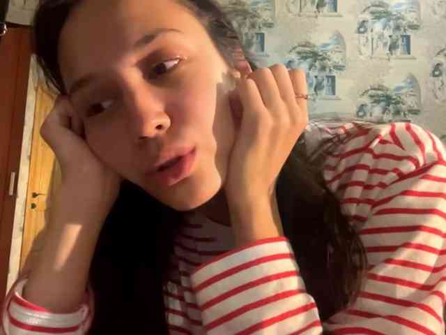 JacquelynClowes webcam