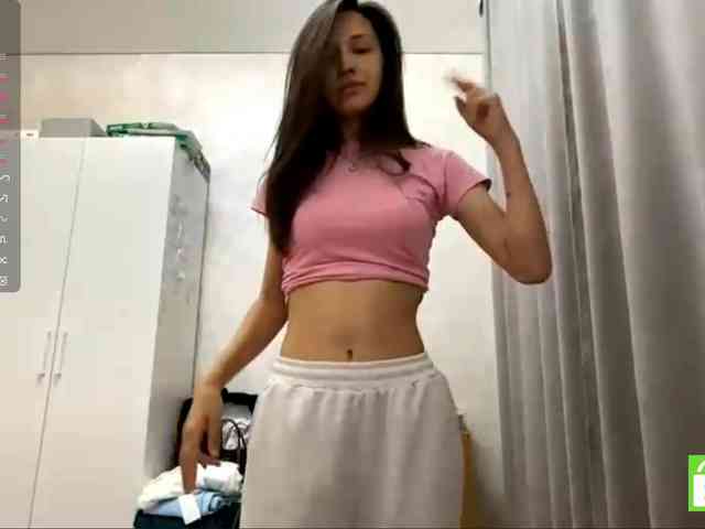 JacquelynClowes webcam