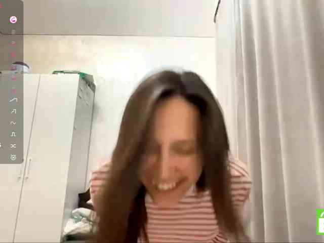 JacquelynClowes webcam