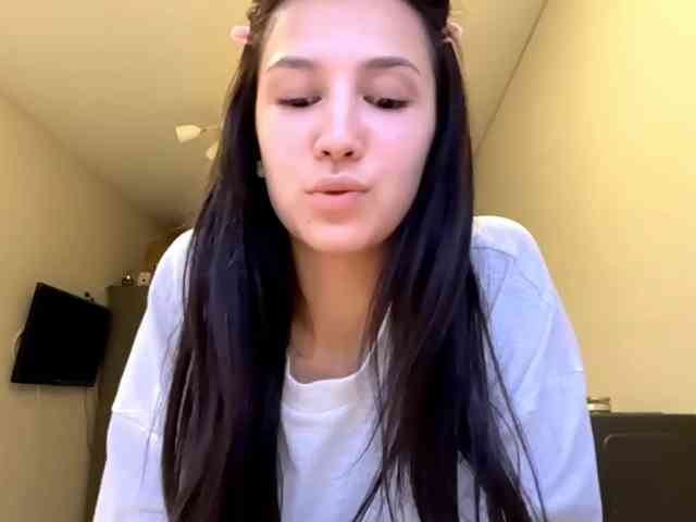 JacquelynClowes webcam